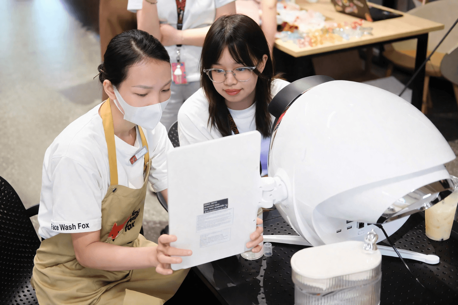 Trải nghiệm chăm sóc da Face Wash Fox tại văn phòng