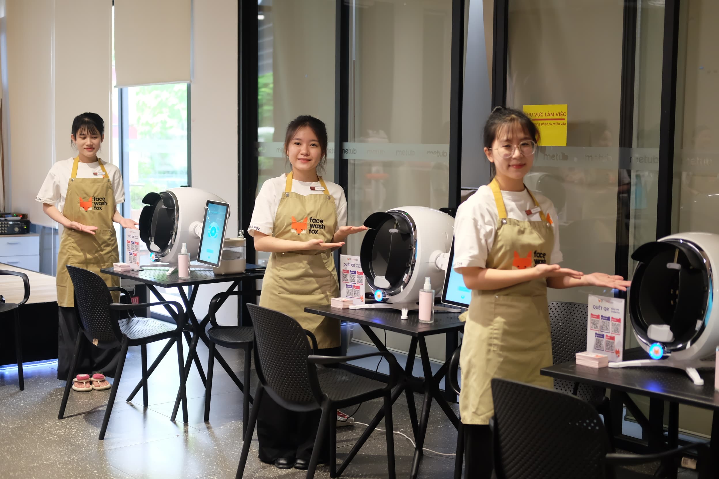 Trải nghiệm chăm sóc da Face Wash Fox tại văn phòng